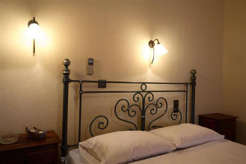 Mirsinia Apartments - Skopelos Lutráki Kültér fotó