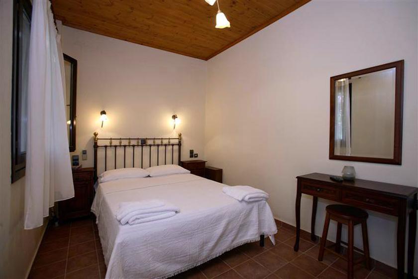 Mirsinia Apartments - Skopelos Lutráki Kültér fotó